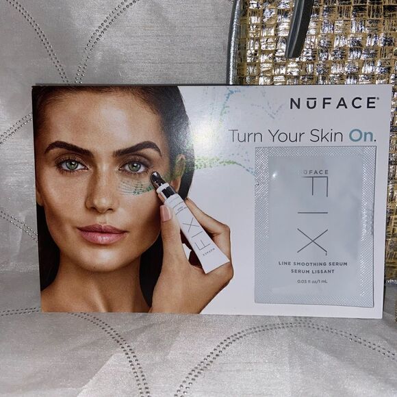 Neiman Marcus Sample Luxury products Makeup bag‎ - Picture 6 of 9